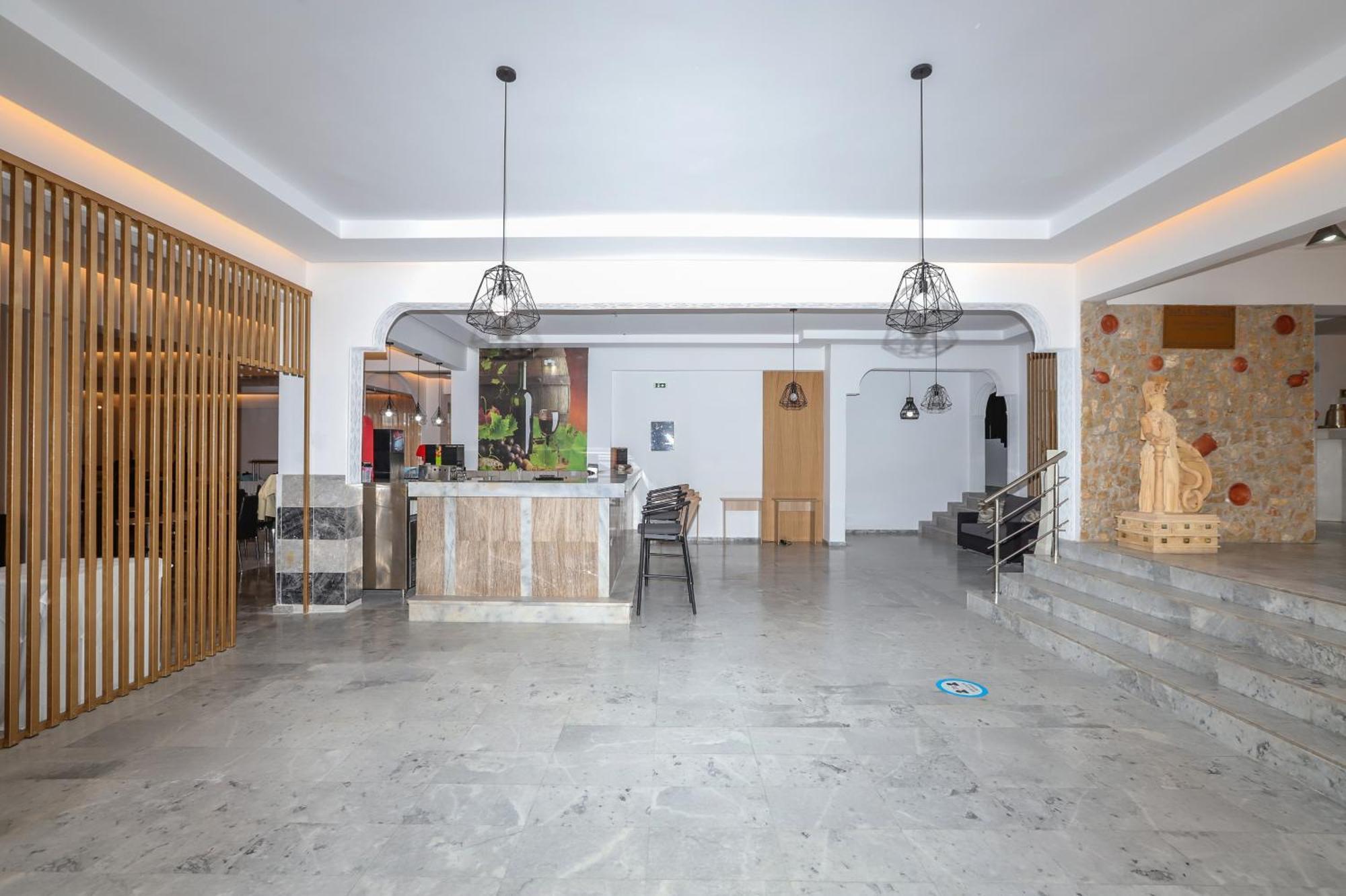 Belvita Hotel Kolýmbia Eksteriør bilde