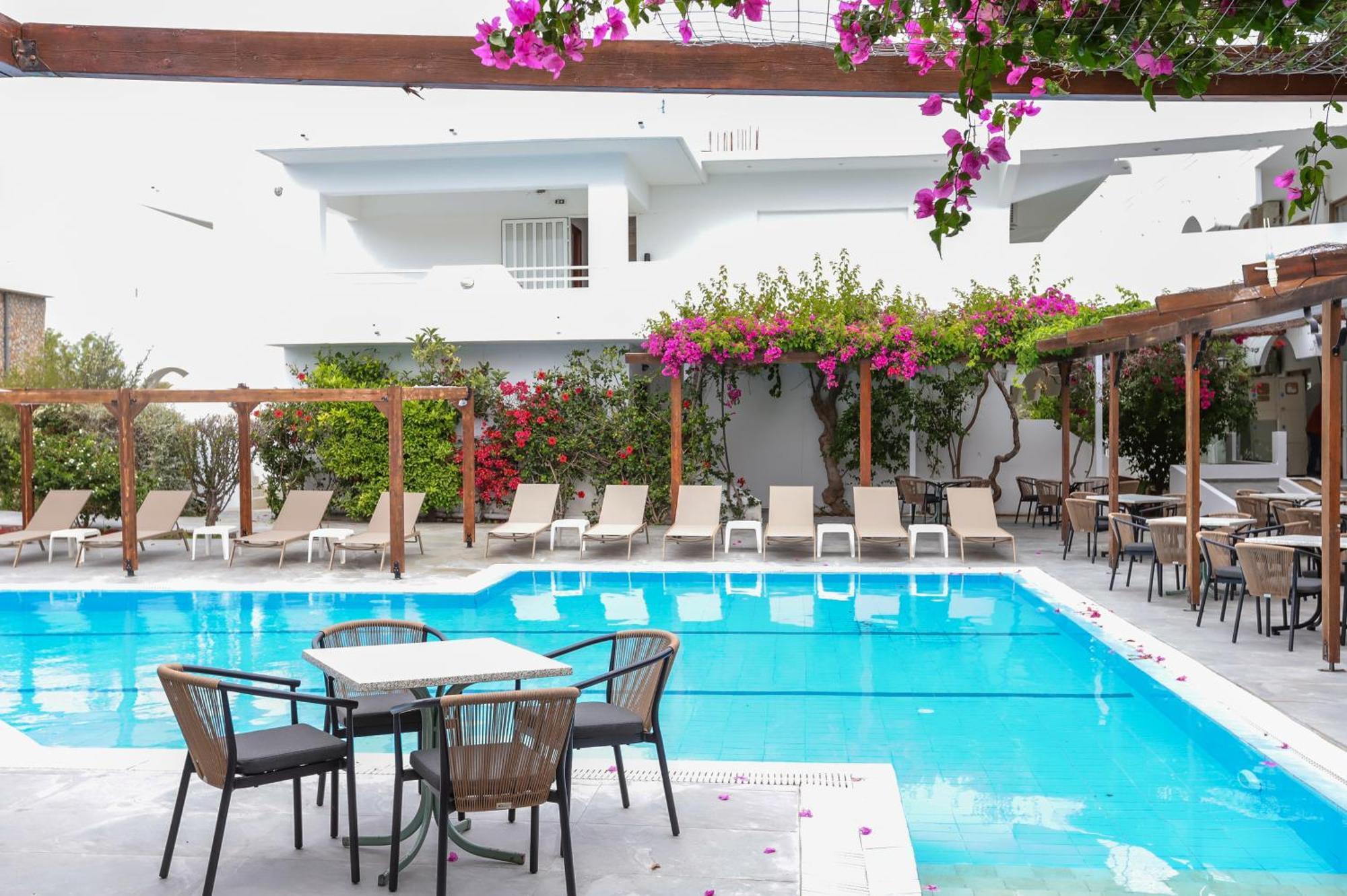 Belvita Hotel Kolýmbia Eksteriør bilde
