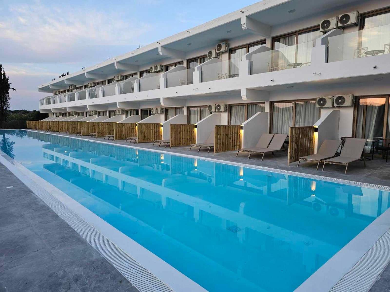 Belvita Hotel Kolýmbia Eksteriør bilde