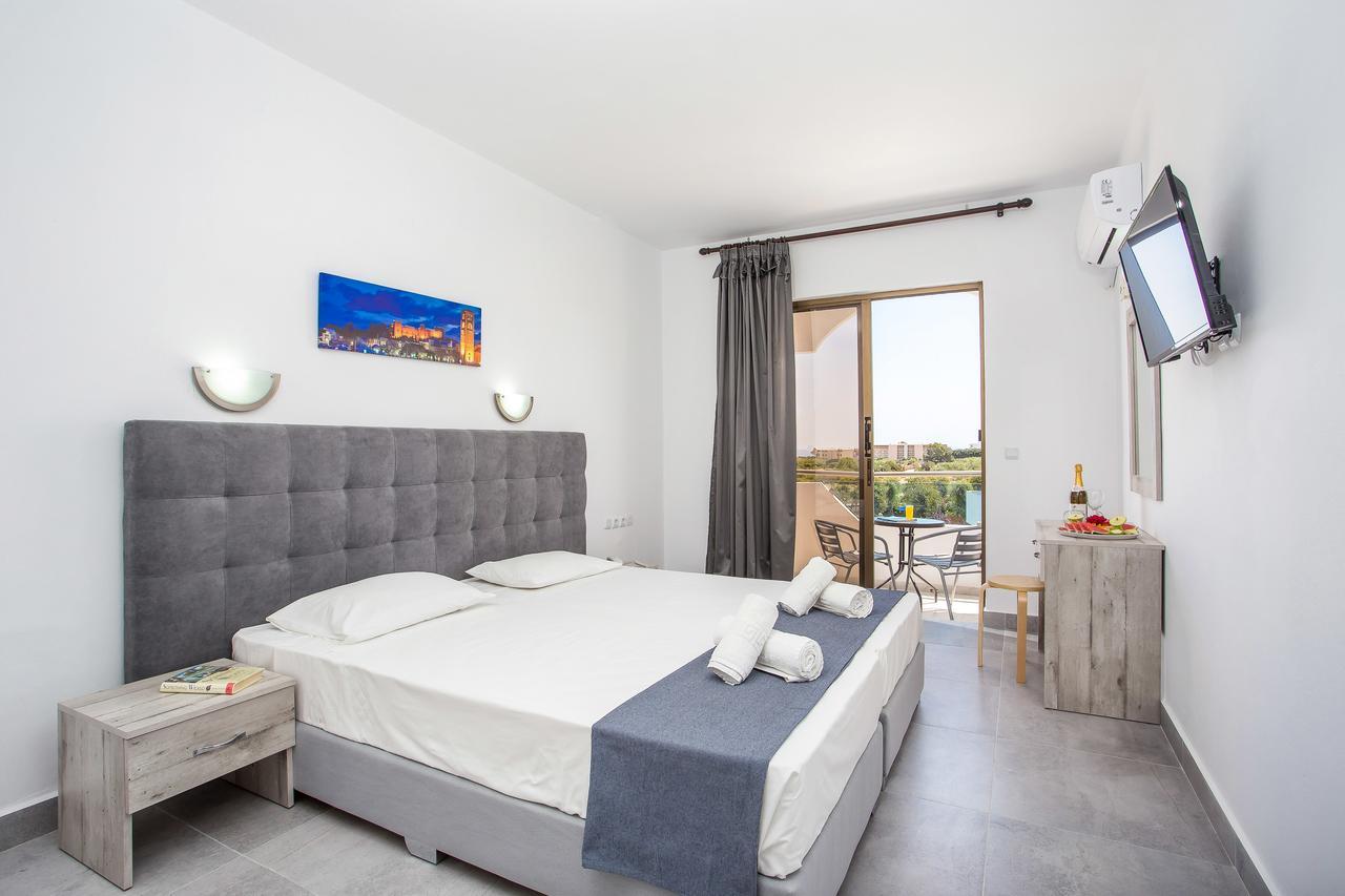 Belvita Hotel Kolýmbia Eksteriør bilde