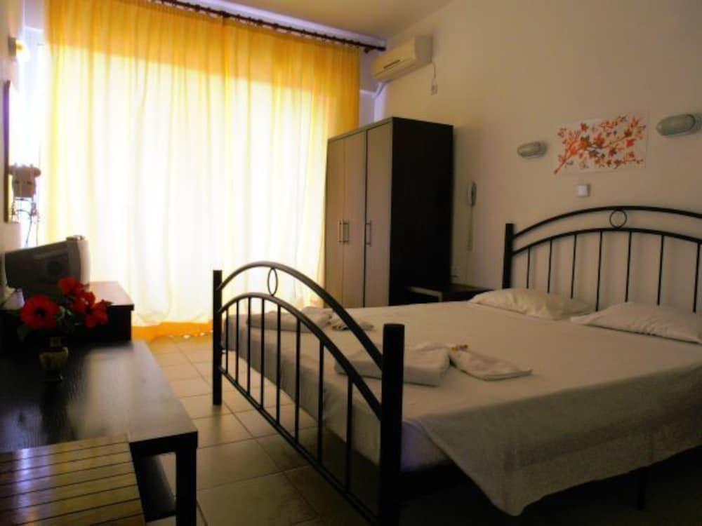 Belvita Hotel Kolýmbia Eksteriør bilde